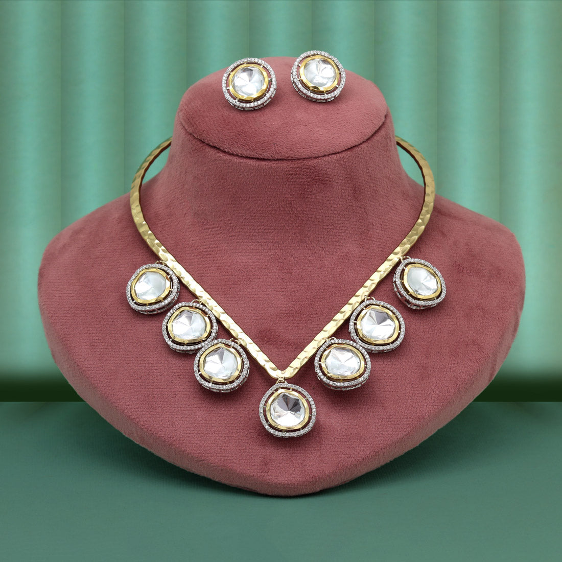 White Color Unique Handmade Brass Metal With Moissanite Kundan Apala Polish Hasli Necklace Of Jaipur (CZN1062WHT)