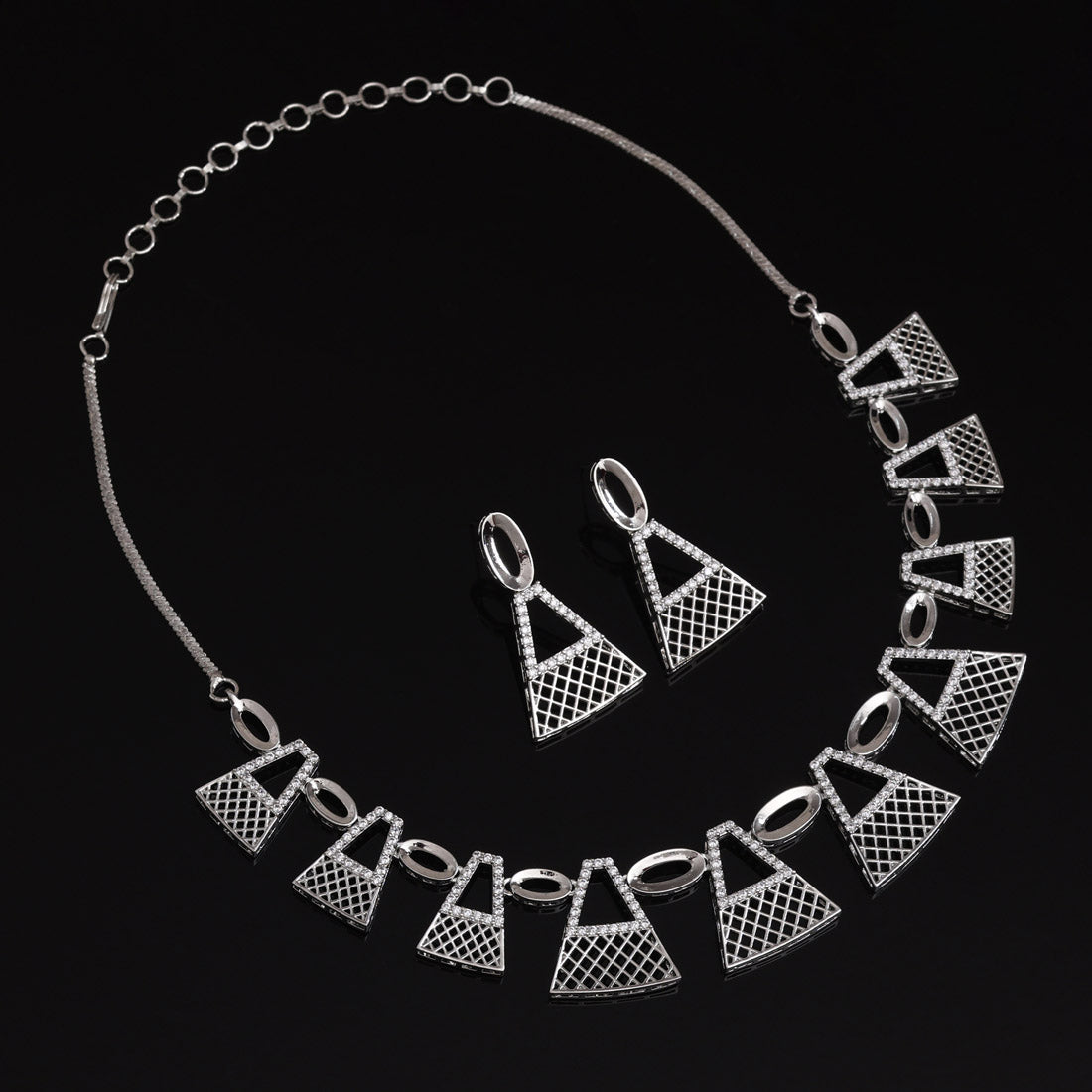Silver Color American Diamond Necklace Set With High Shine And Smooth Texture