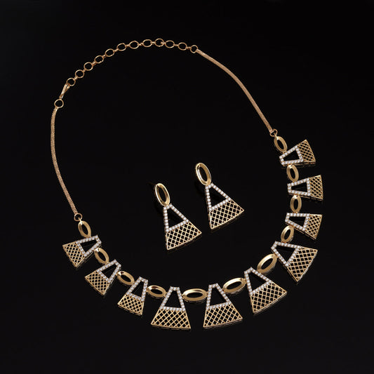 White Color American Diamond Necklace Set For Classic White-Themed Ceremonial Wear