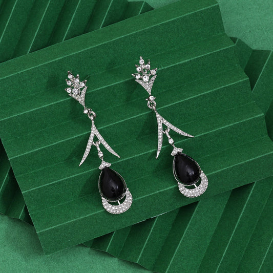 Black Color Fashion Earrings With A Bold And Timeless Appeal