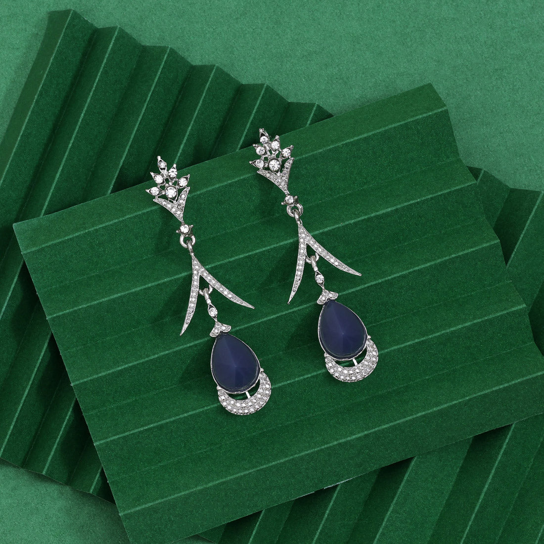 Blue Color Fashion Earrings For Elegant Evening And Casual Occasions