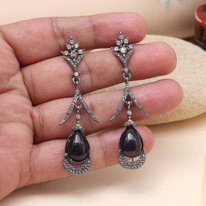 Black Color Fashion Earrings Designed For Classic Sophistication And Grace