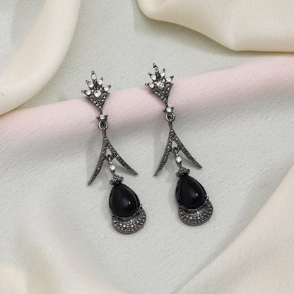 Black Color Fashion Earrings Designed For Classic Sophistication And Grace