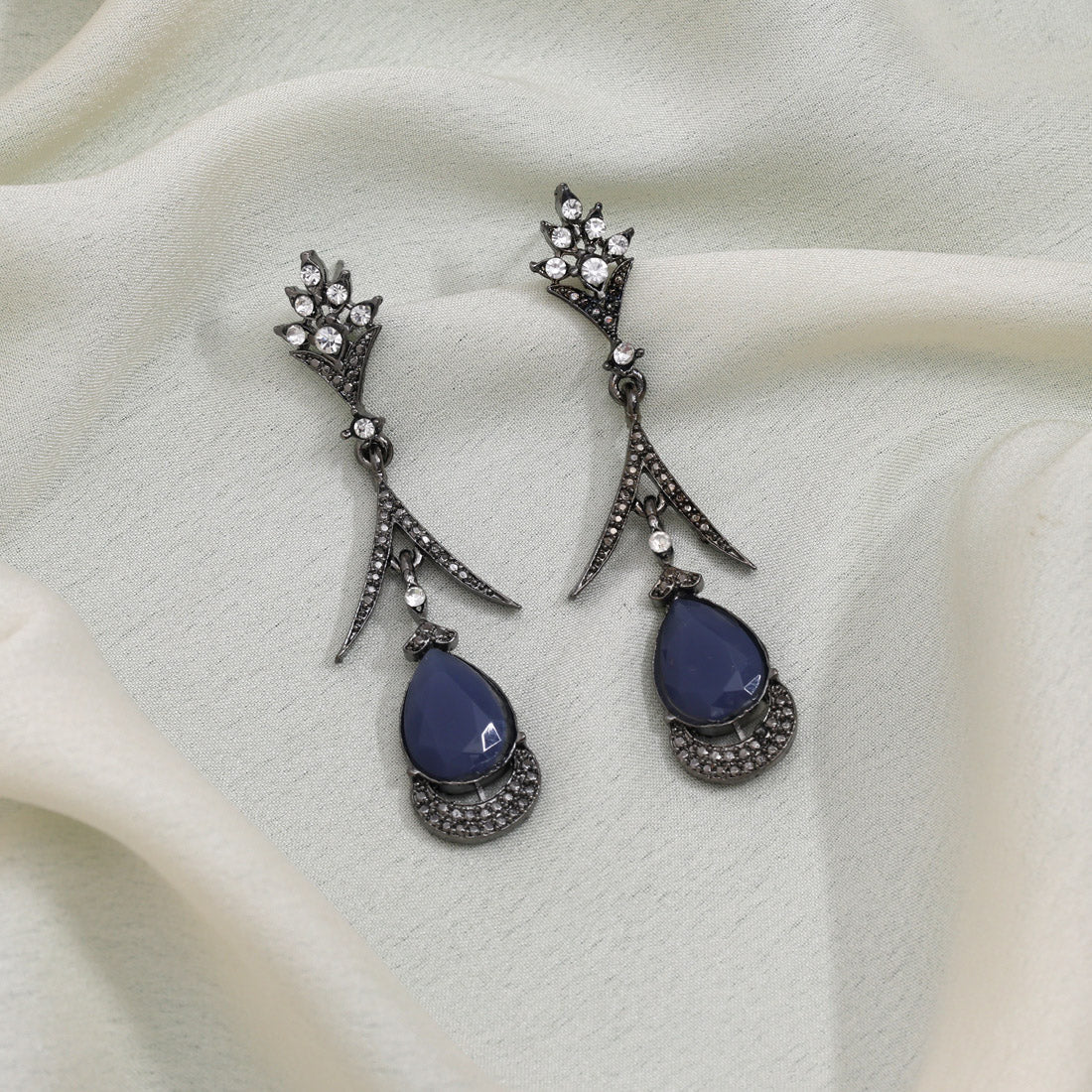 Blue Color Fashion Earrings That Complement Both Formal And Casual Outfits