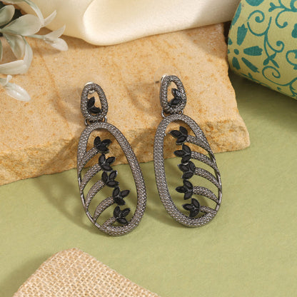Black Color Fashion Earrings That Enhance Your Unique Personal Fashion Statement
