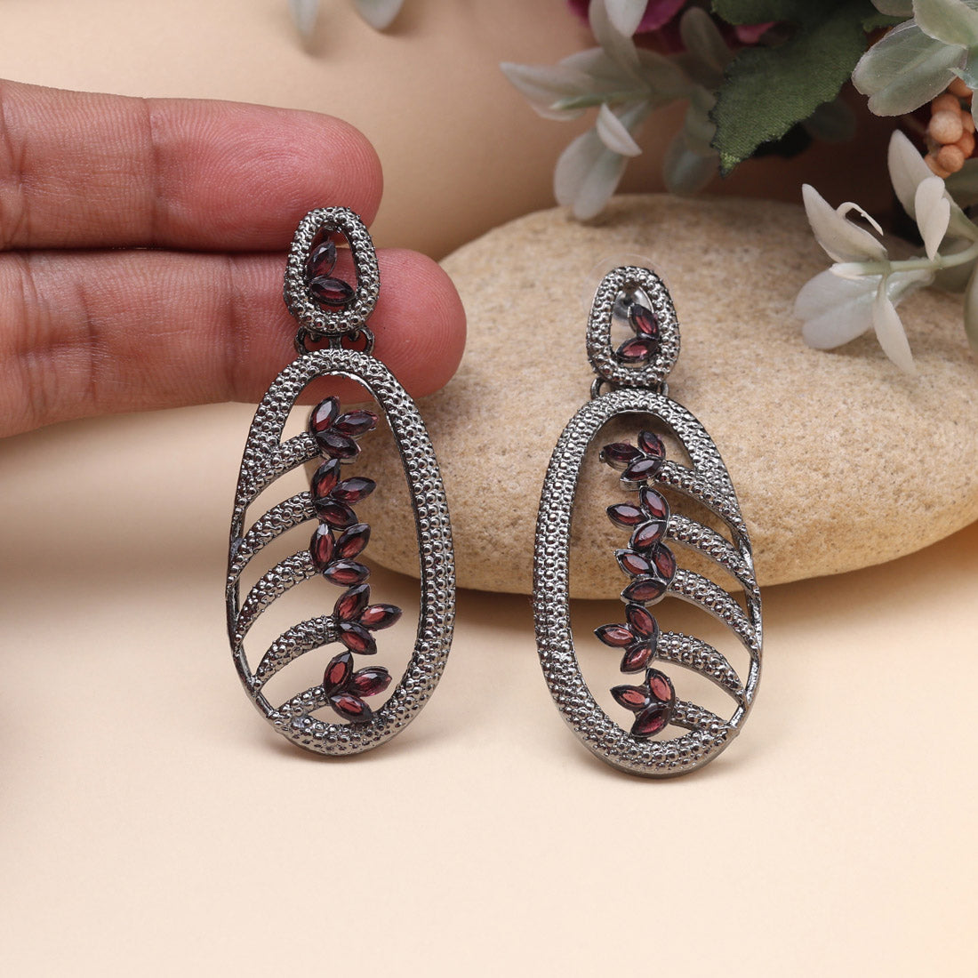 Magenta Color Fashion Earrings With Eye-Catching Shine And Bold Features