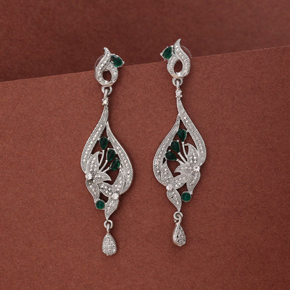 Green Color Fashion Earrings In Classic Leaf Pattern For Festive Look