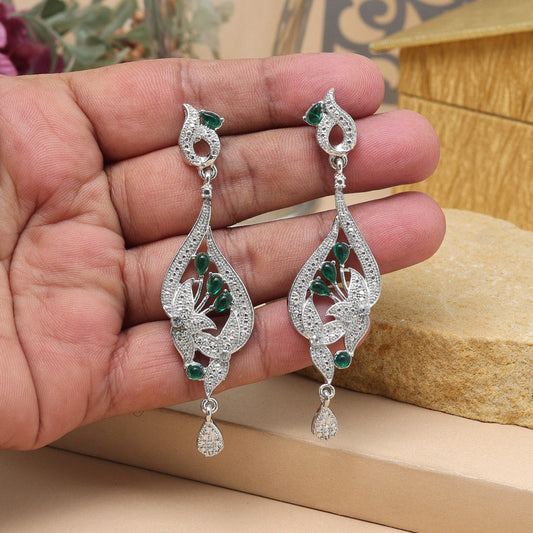 Green Color Fashion Earrings In Classic Leaf Pattern For Festive Look