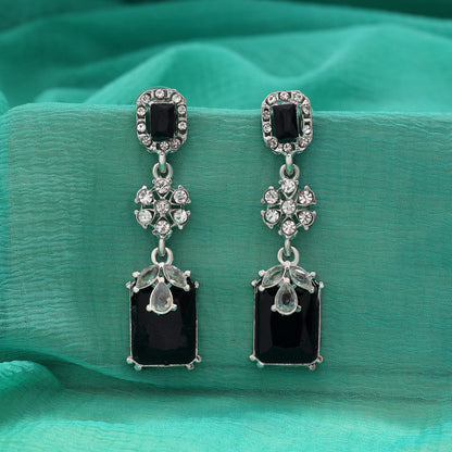 Black Color Fashion Earrings In Unique Geometric Cut For Girls