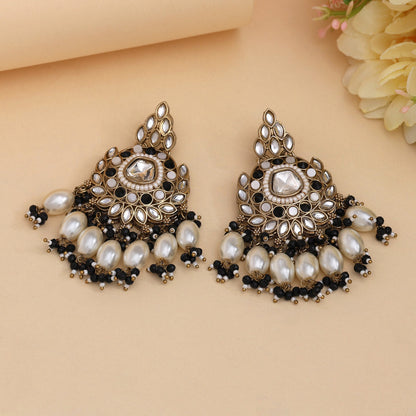 Black Color Kundan Earrings (KDE1007BLK)