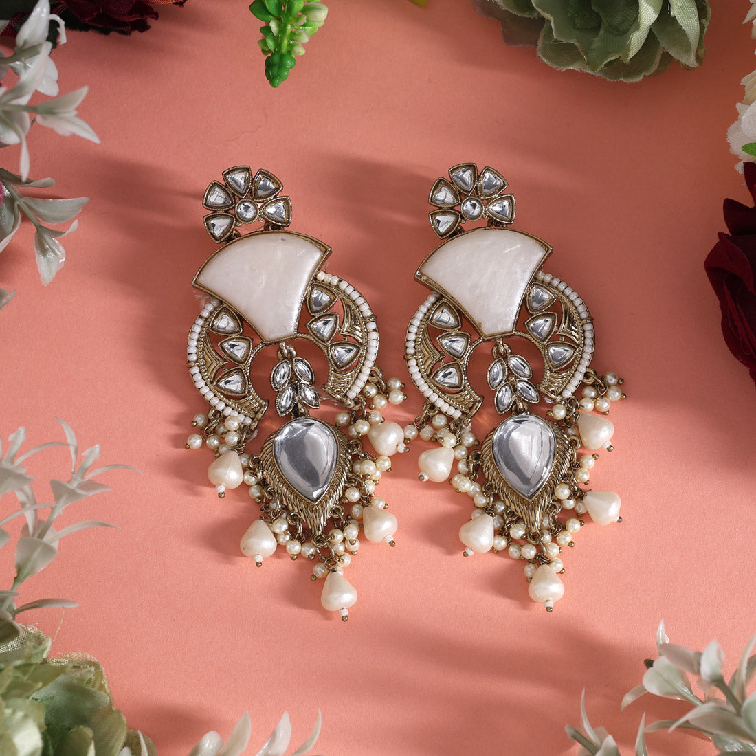 White Color Kundan Earrings (KDE1024WHT)
