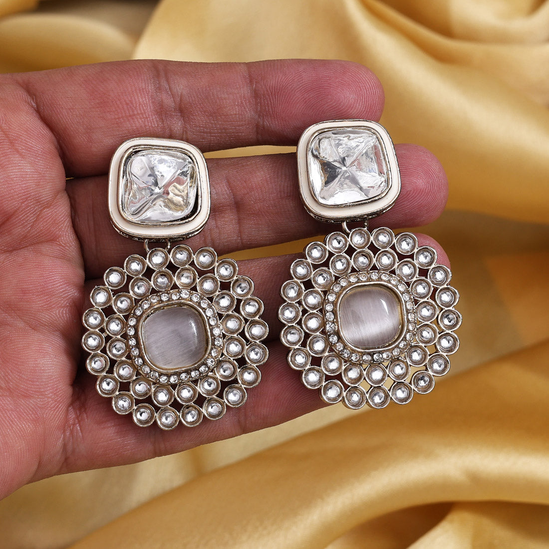 White Color Moissanite Kundan Earrings (KDE975WHT)