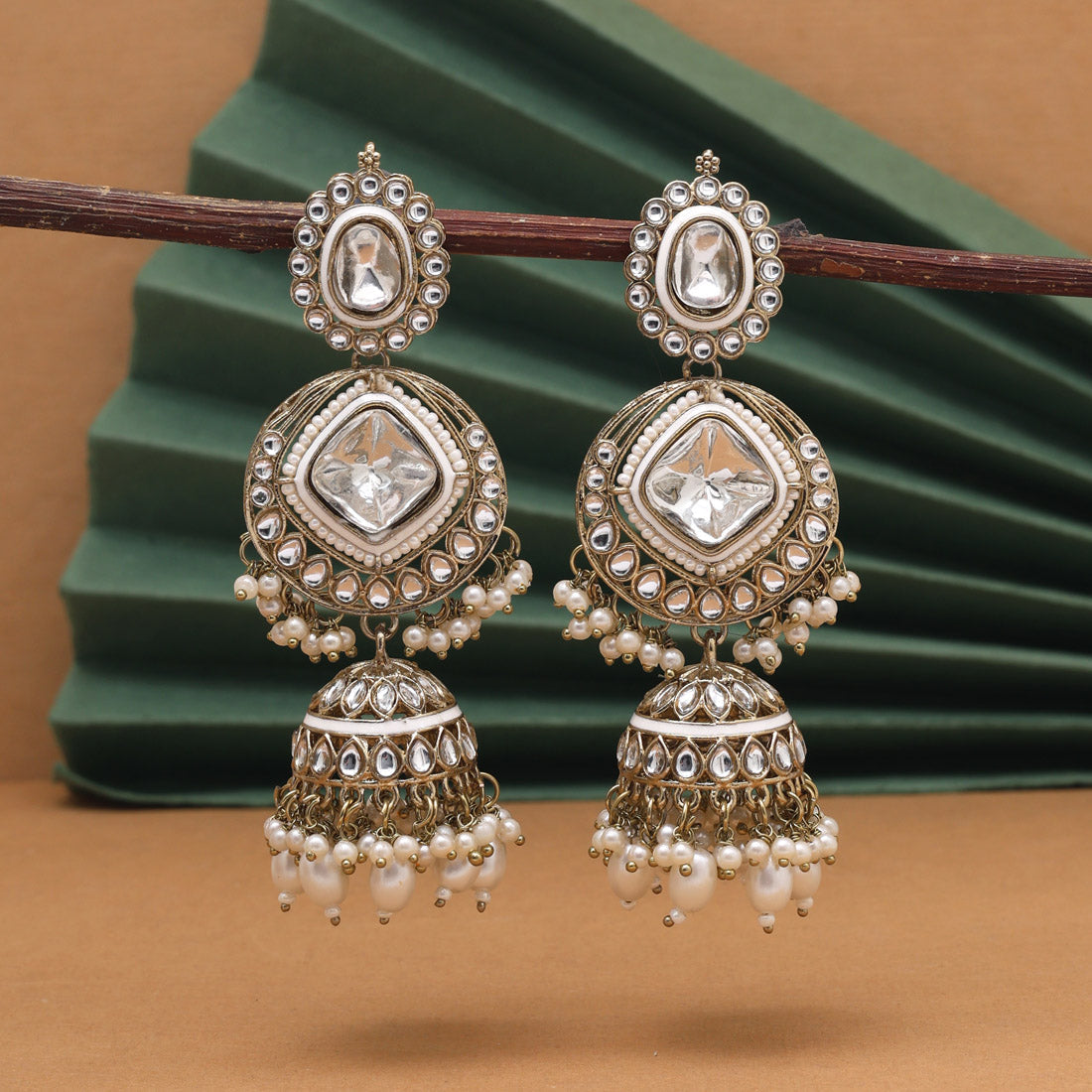White Color Kundan Earrings (KDE983WHT)