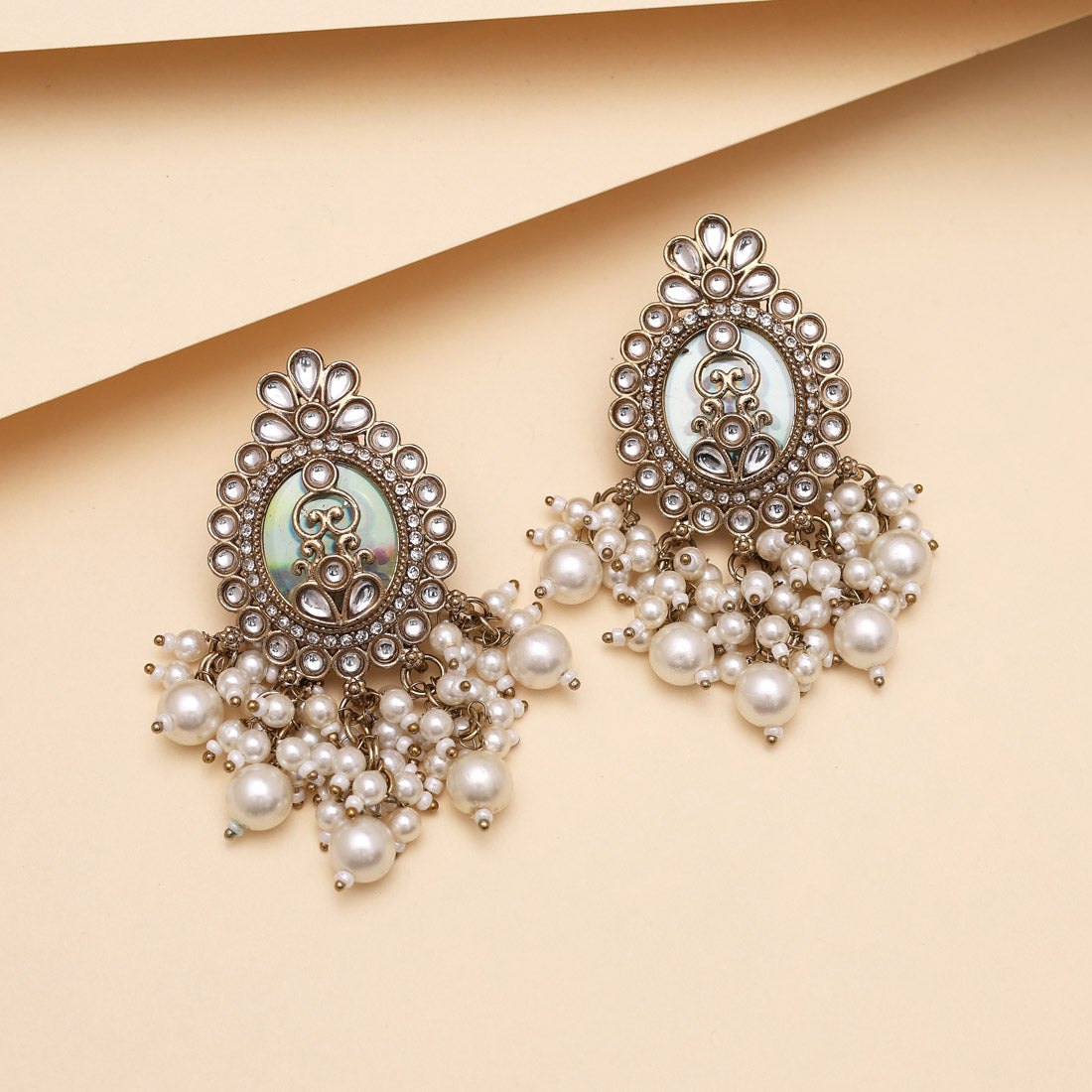 White Color Kundan Earrings (KDE986WHT)