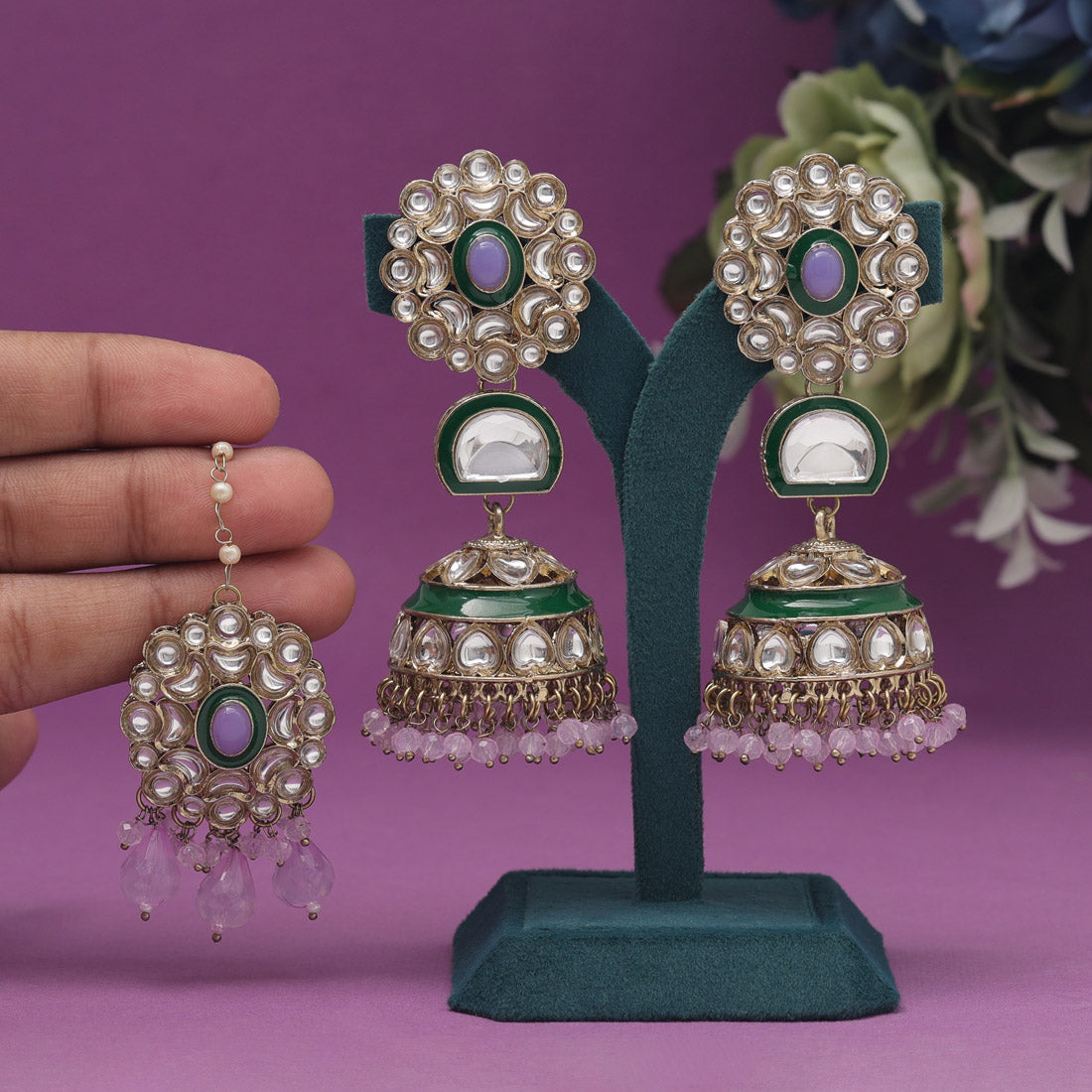 Light Purple Color Kundan Earrings With Maang Tikka (KDTE556LPRP)