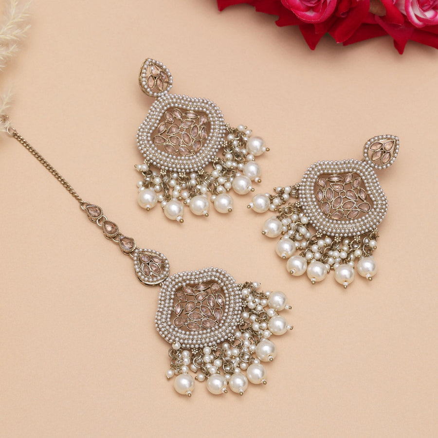 White Color Pakistani Kundan Earrings With Maang Tikka (KDTE591WHT)