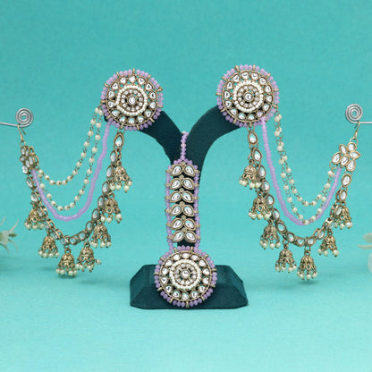 Delicate Light Purple Color Kundan Earrings With Maang Tikka