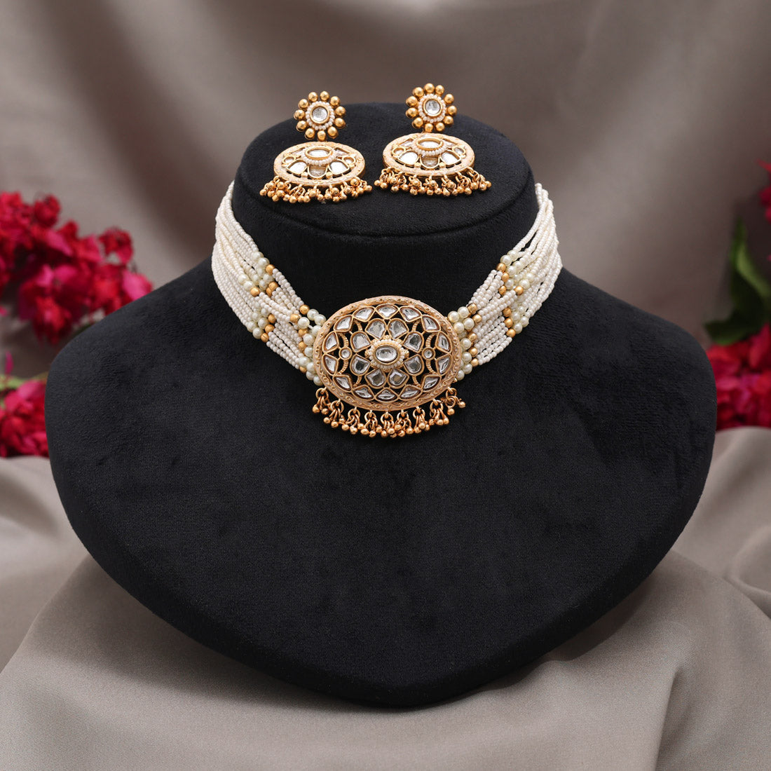 White Color Choker Kundan Necklace Set (KN1451WHT)