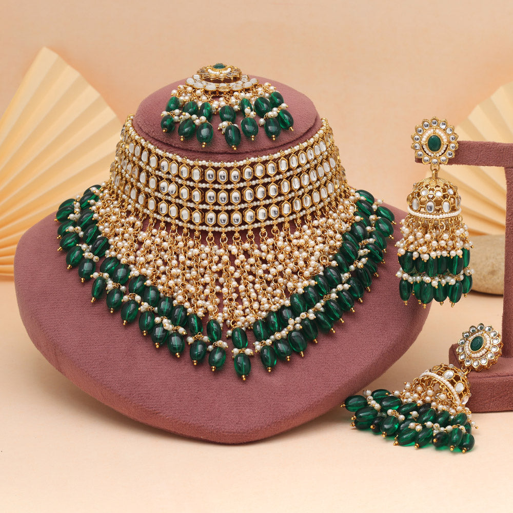 Green Color Festive Kundan Necklace Set
