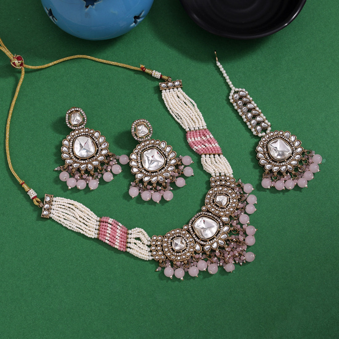 Elegant Pink Color Kundan Necklace Set