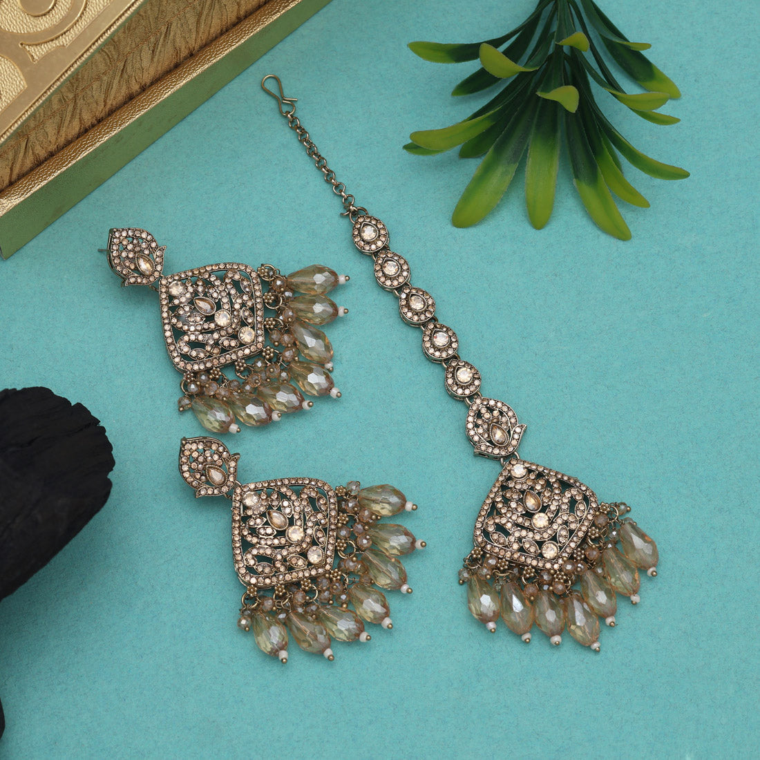 Premium Gold Color Pakistani Kundan Necklace Set
