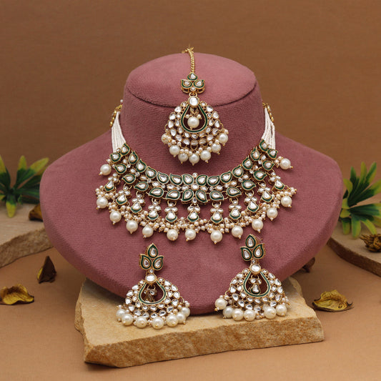 Snow White Color Kundan Necklace Set