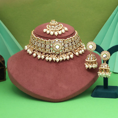 White Color Choker Kundan Necklace Set With Matching Earring Set