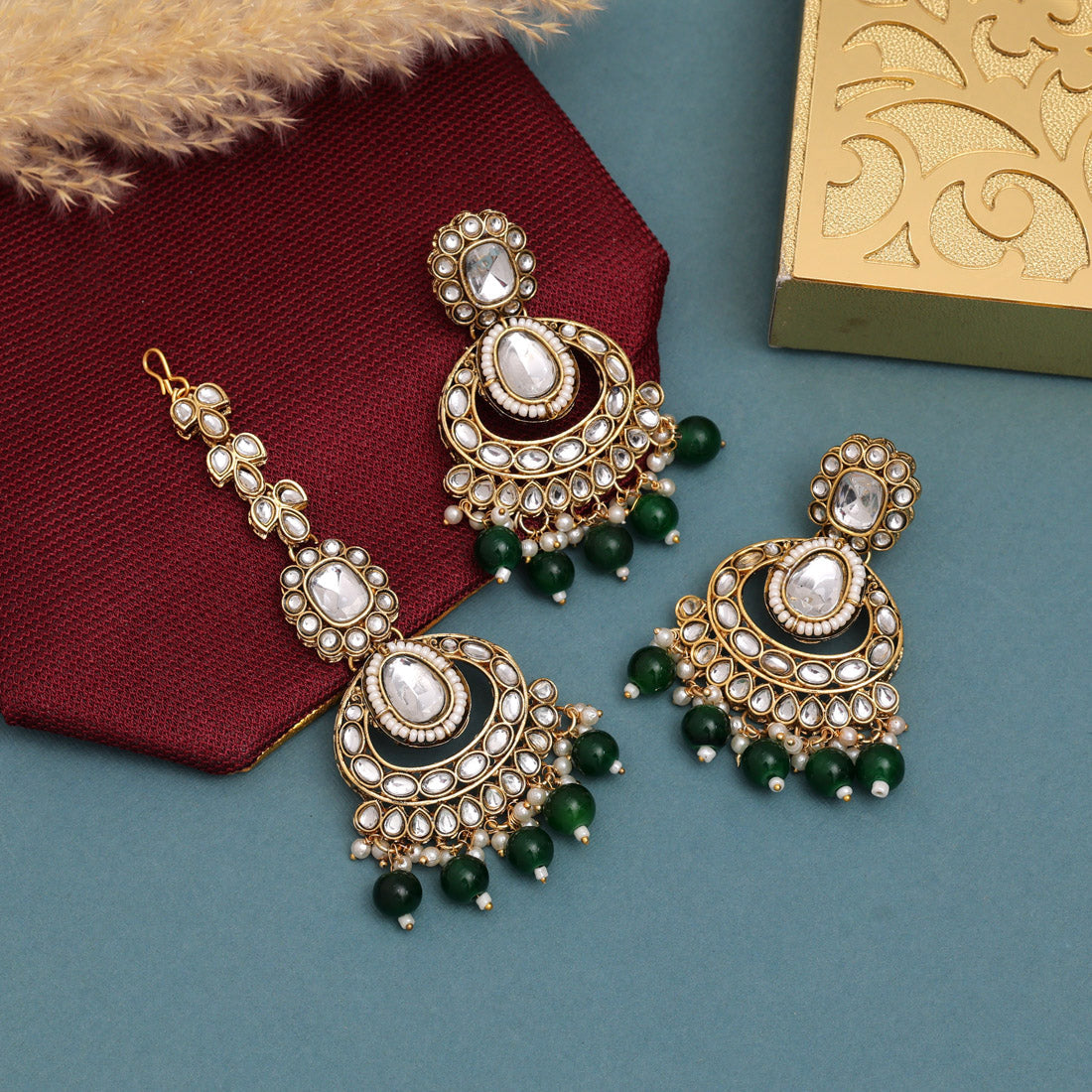 Traditional Green Color Kundan Necklace Set With Matching Earrings Design
