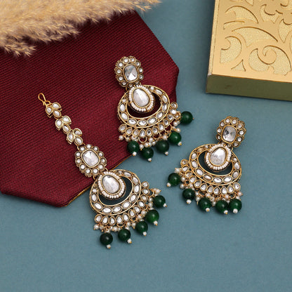 Traditional Green Color Kundan Necklace Set With Matching Earrings Design