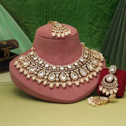 Pure White Color Kundan Necklace Set For Bridal Or Festive Looks