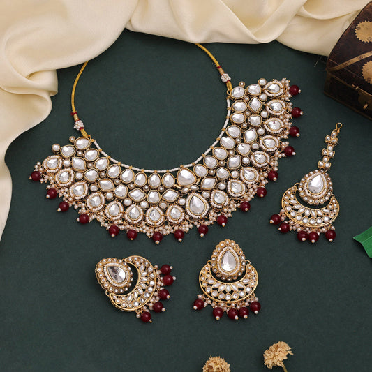 Antique Maroon Color Kundan Necklace Set For Rich Traditional Styling