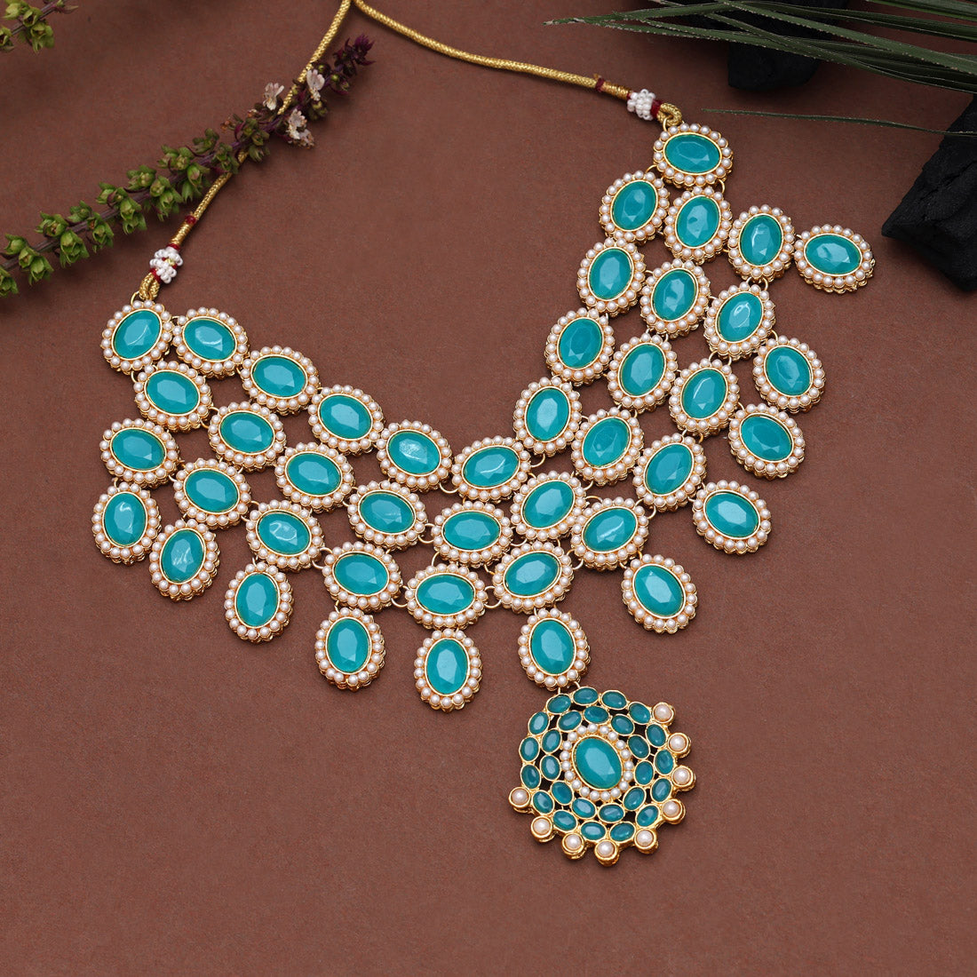 Rama Green Color Kundan Necklace Set (KN223RGRN)