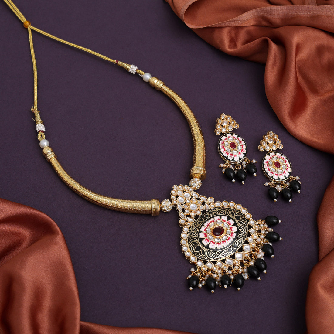 Black Color Amazing Handmade Kundan Meenakari Hasli Necklace Of Jaipur (MKN621BLK)