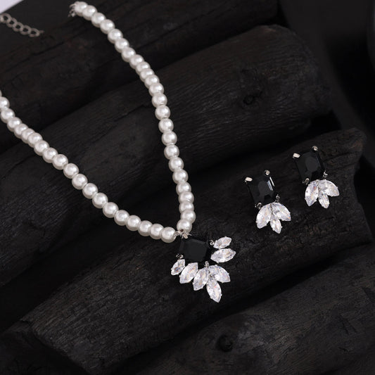 Black Color Stone Necklace Set