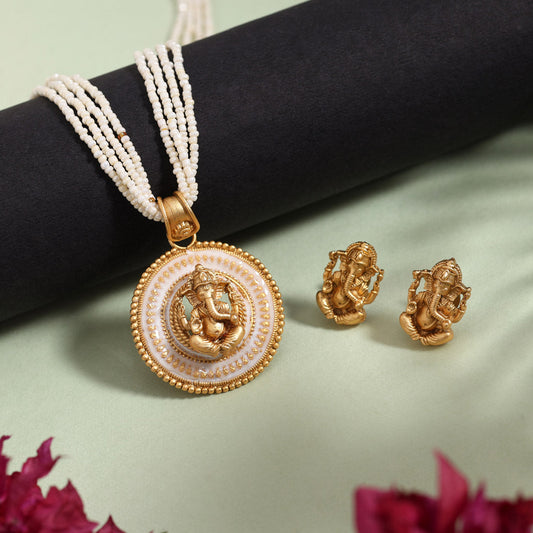White Color Meena Work Matte Gold Rajwadi Temple Necklace Set (TPLN729WHT)
