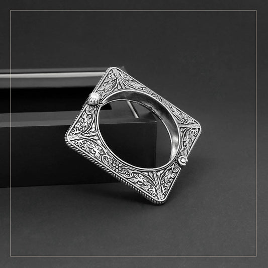 Silver Color Oxidised Bracelet (GSB156SLV)