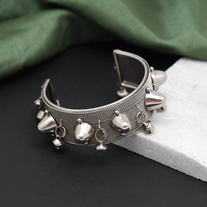 Silver Color Oxidised Bracelet (GSB314SLV)