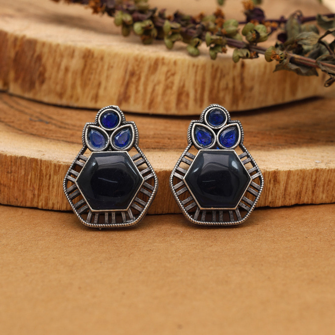 Blue Color Monalisa Stone Oxidised Earrings (GSE2834BLU)