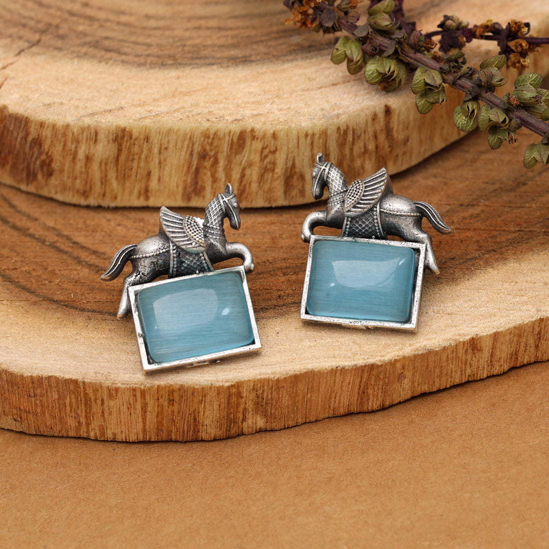 Sky Blue Color Monalisa Stone Oxidised Earrings (GSE2839SBLU)