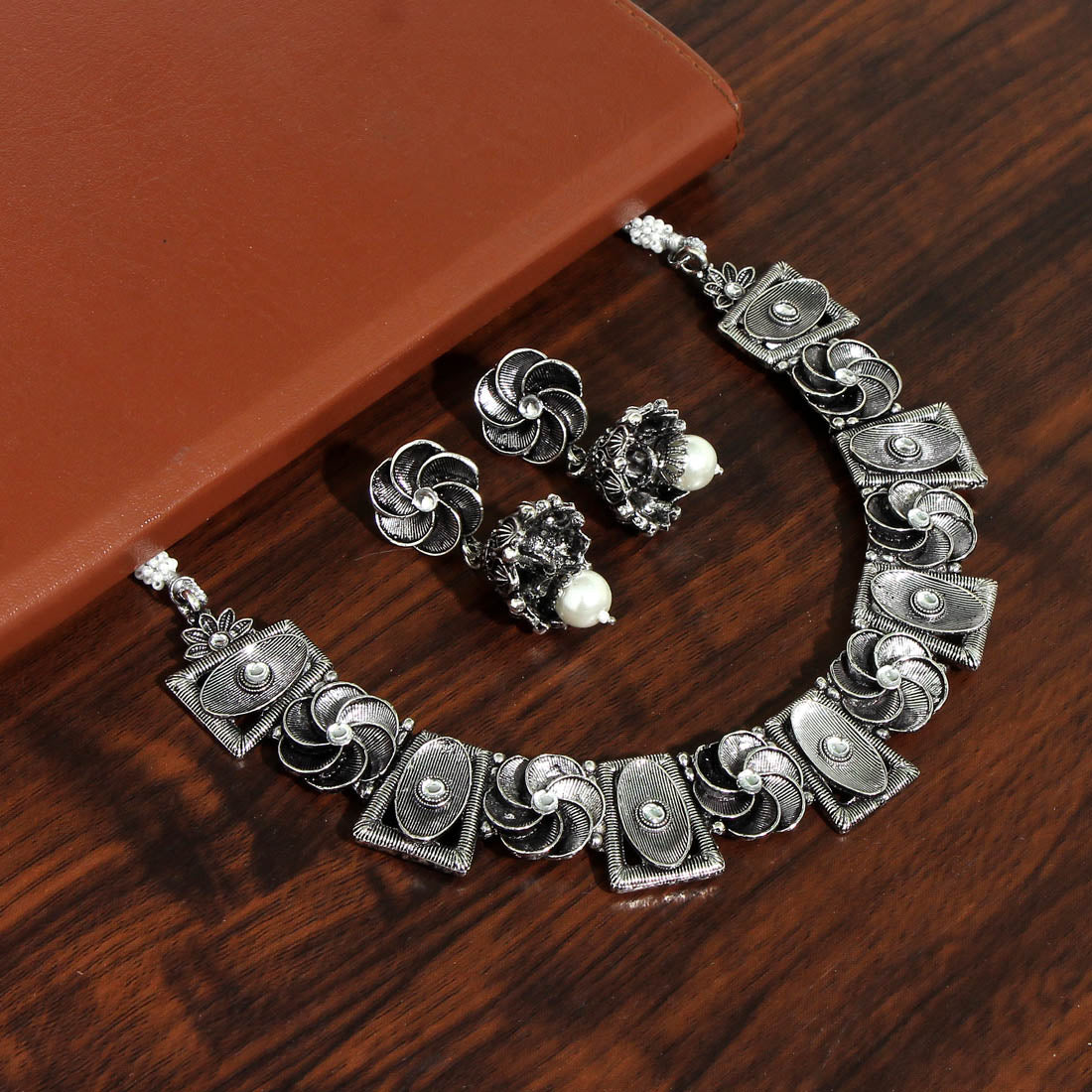 Silver Color Oxidised Necklace Set (GSN1831SLV)