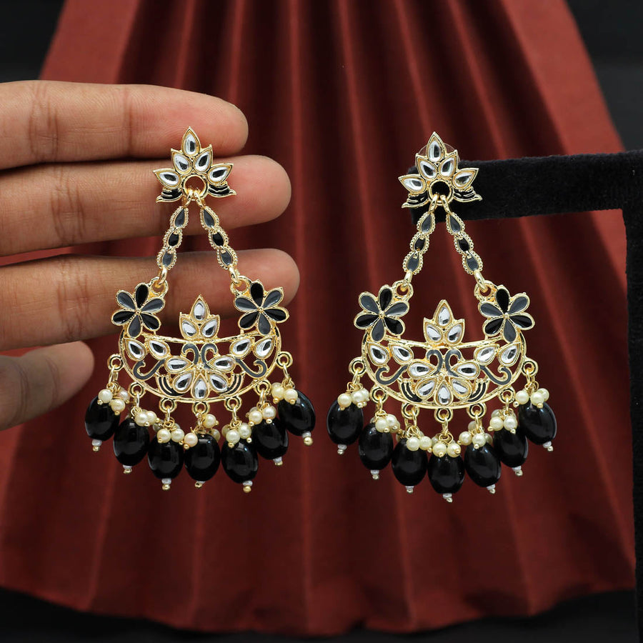 Punjabi Traditional Jewellery - featured:- Gold Finished Black Kundan  Earrings & Tika Set • • • You may also DM us OR contact us at +91  9914721111 to buy.⠀ •••••••••••••••••••••••••••••••••••••••••••••••••••••⠀  Image copyright ©