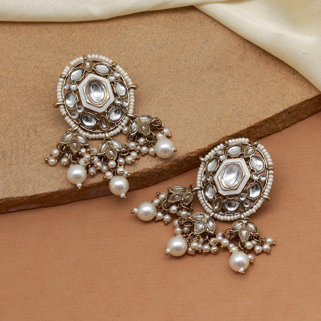 White Color Kundan Earrings (KDE871WHT)