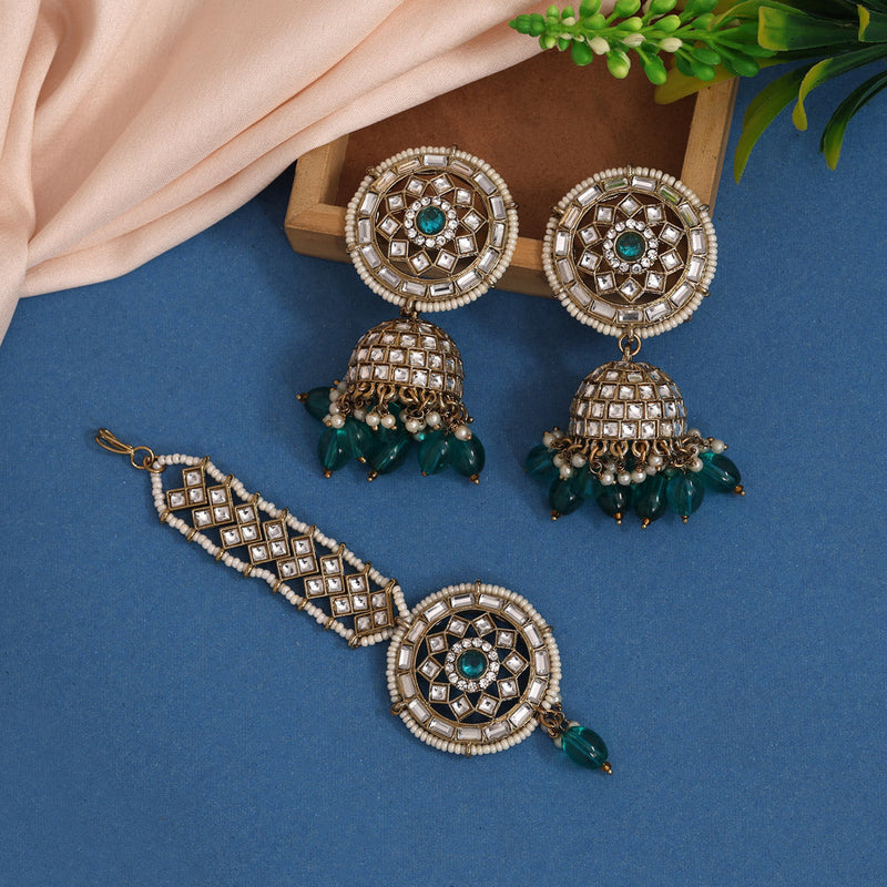 Rama Green Color Kundan Earrings With Maang Tikka (KDTE537RGRN)