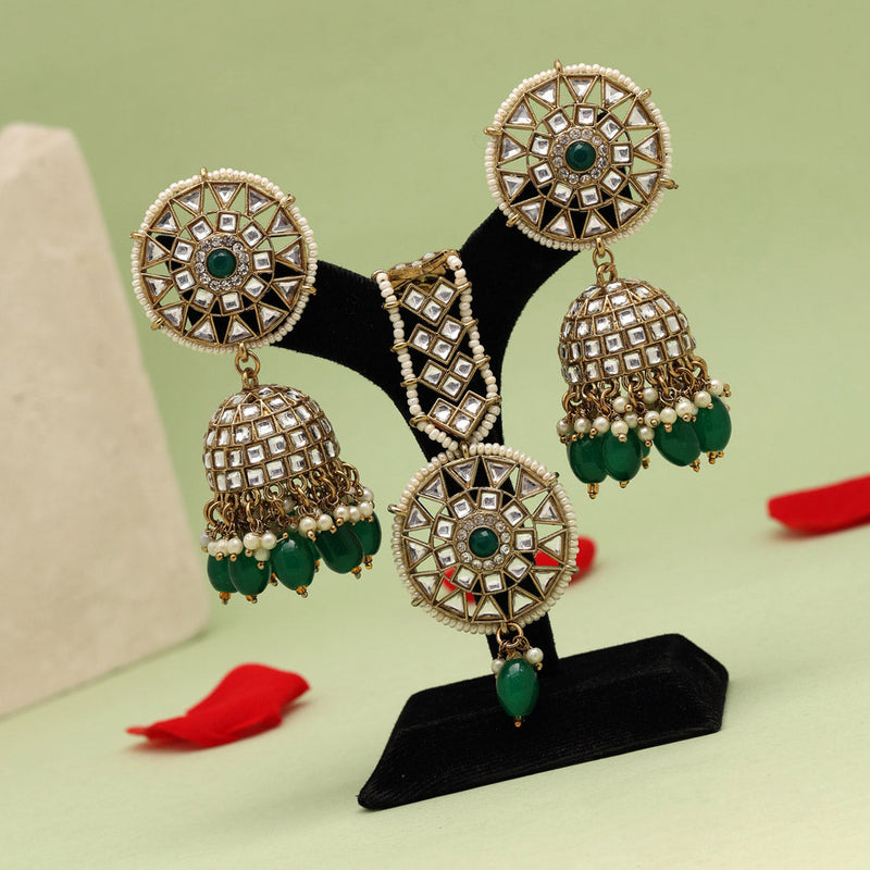 Green Color Kundan Earrings With Maang Tikka (KDTE538GRN)