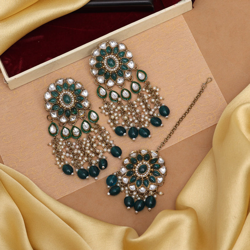 Green Color Kundan Earrings With Maang Tikka (KDTE543GRN)