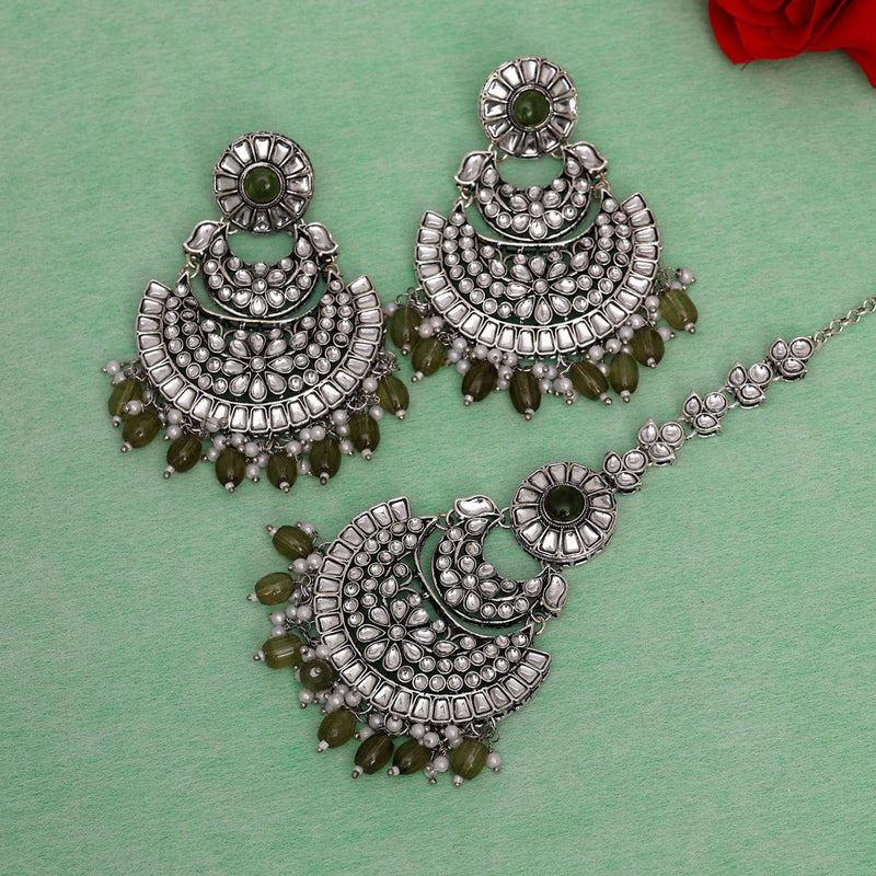 Mehandi Green Color Kundan Earrings With Maang Tikka (KDTE546MGRN)