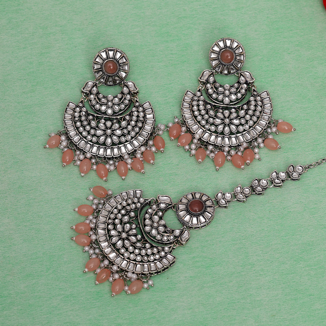 Peach Color Kundan Earrings With Maang Tikka (KDTE546PCH)