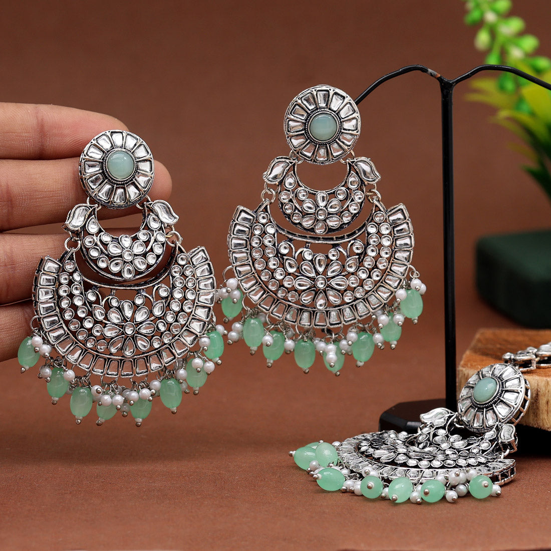 Pista Green Color Kundan Earrings With Maang Tikka (KDTE546PGRN)