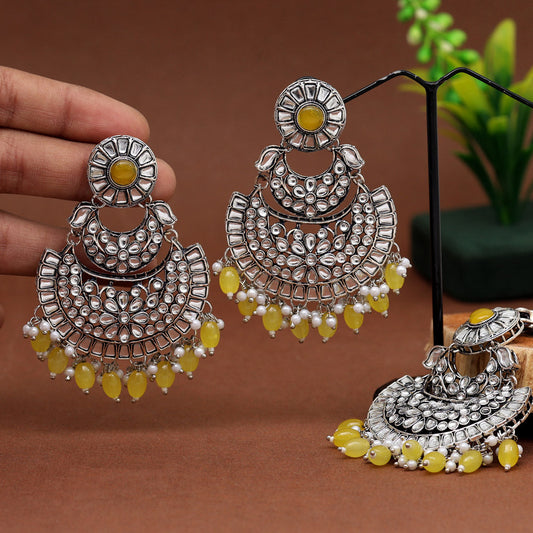 Yellow Color Kundan Earrings With Maang Tikka (KDTE546YLW)