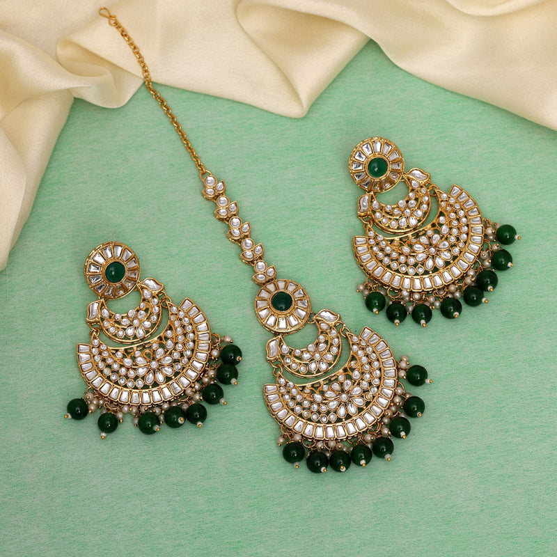 Green Color Kundan Earrings With Maang Tikka (KDTE547GRN)